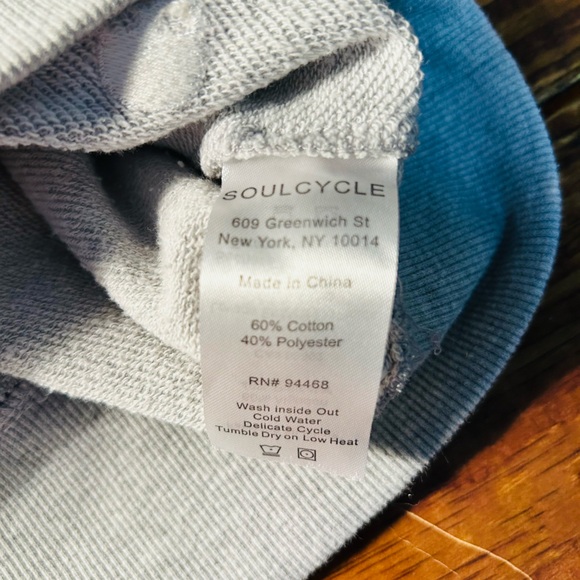SoulCycle Rainbow Hoodie Jogger Set Gray Matching Sweat Set Athleisure Size M - Picture 3 of 13